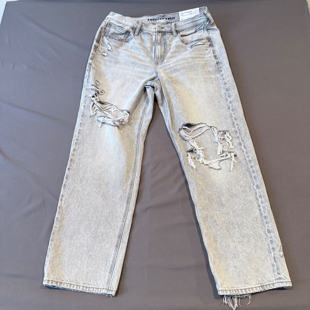 American Eagle 90s Straight Leg Jeans Size 10 Short High Rise Distressed
